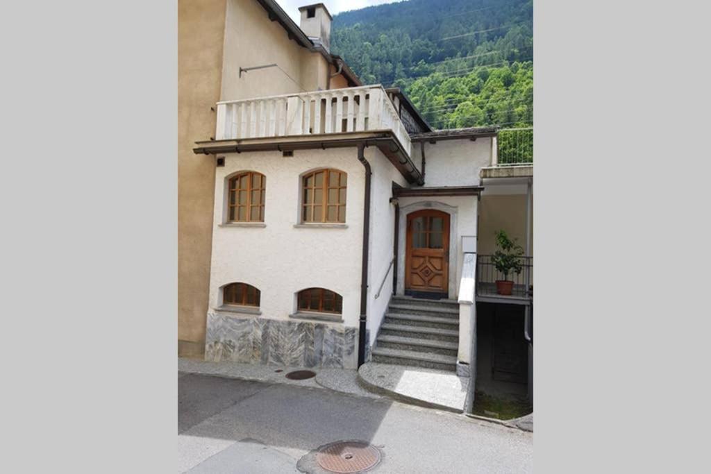 Bezauberndes Haus Fuer Erholsame Ferien Im Puschlav Villa Campascio Exteriör bild