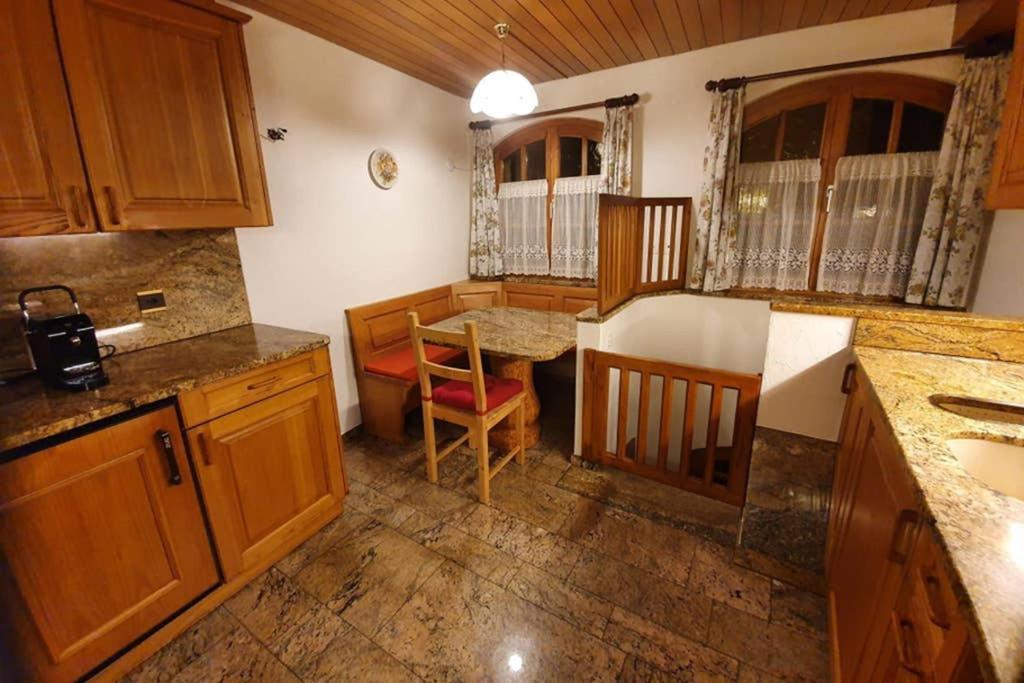 Bezauberndes Haus Fuer Erholsame Ferien Im Puschlav Villa Campascio Exteriör bild